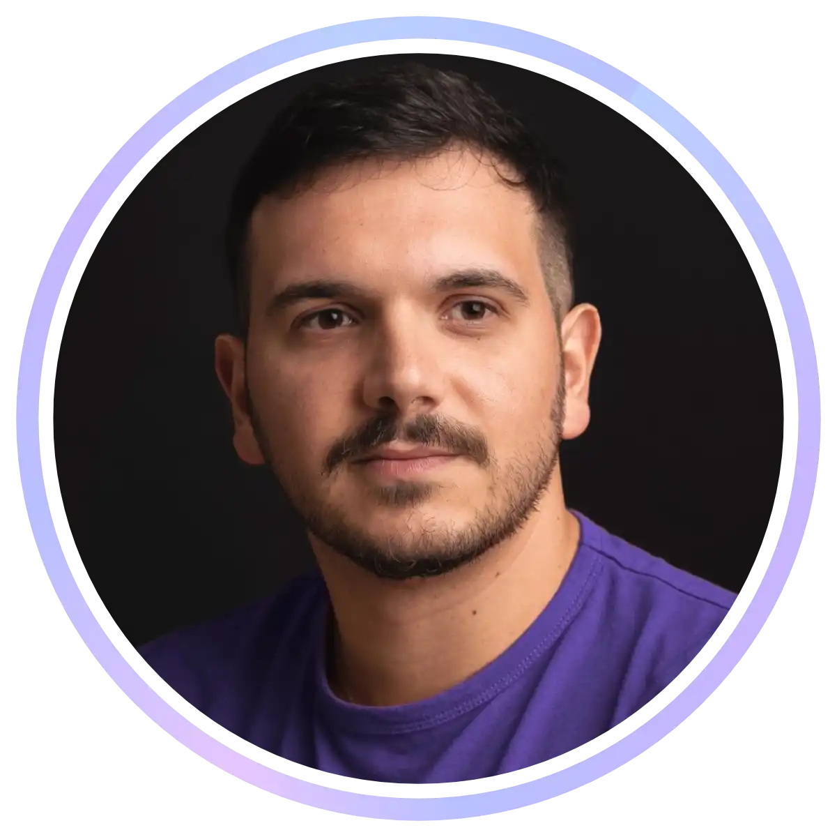 Profilo di Simone Torre, graphic designer e illustratore professionista a Verona, fondatore di Illustrawaves.